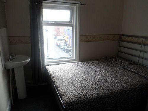The Hangover Hostel Blackpool Exterior photo