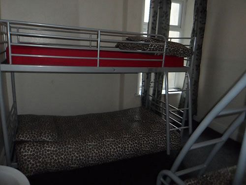 The Hangover Hostel Blackpool Exterior photo